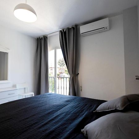 Spacious 2-Bedroom Apartment With Free Parking Sitio de Calahonda Bagian luar foto