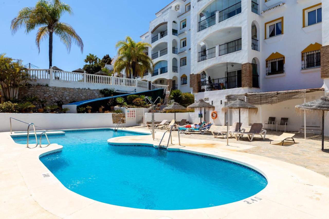 Spacious 2-Bedroom Apartment With Free Parking Sitio de Calahonda Bagian luar foto