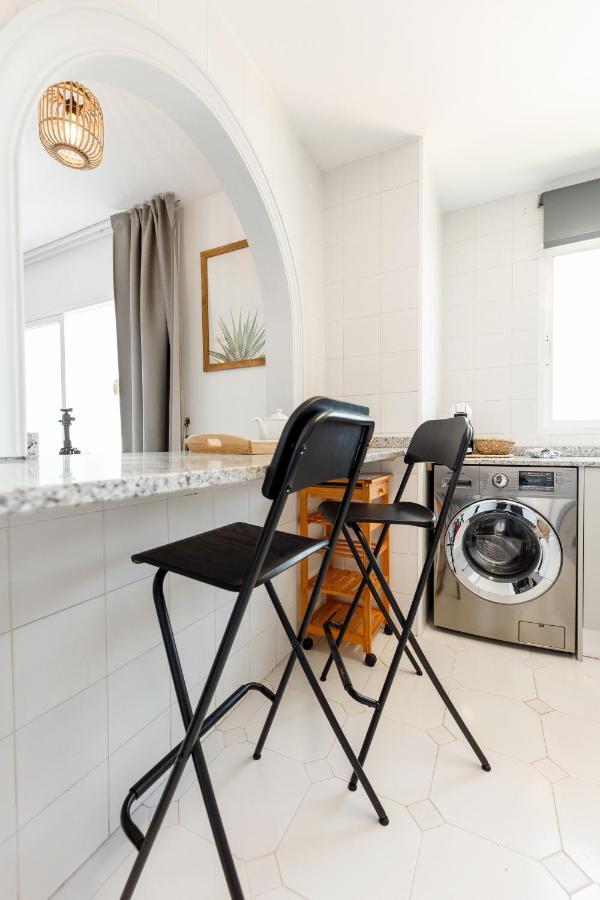 Spacious 2-Bedroom Apartment With Free Parking Sitio de Calahonda Bagian luar foto