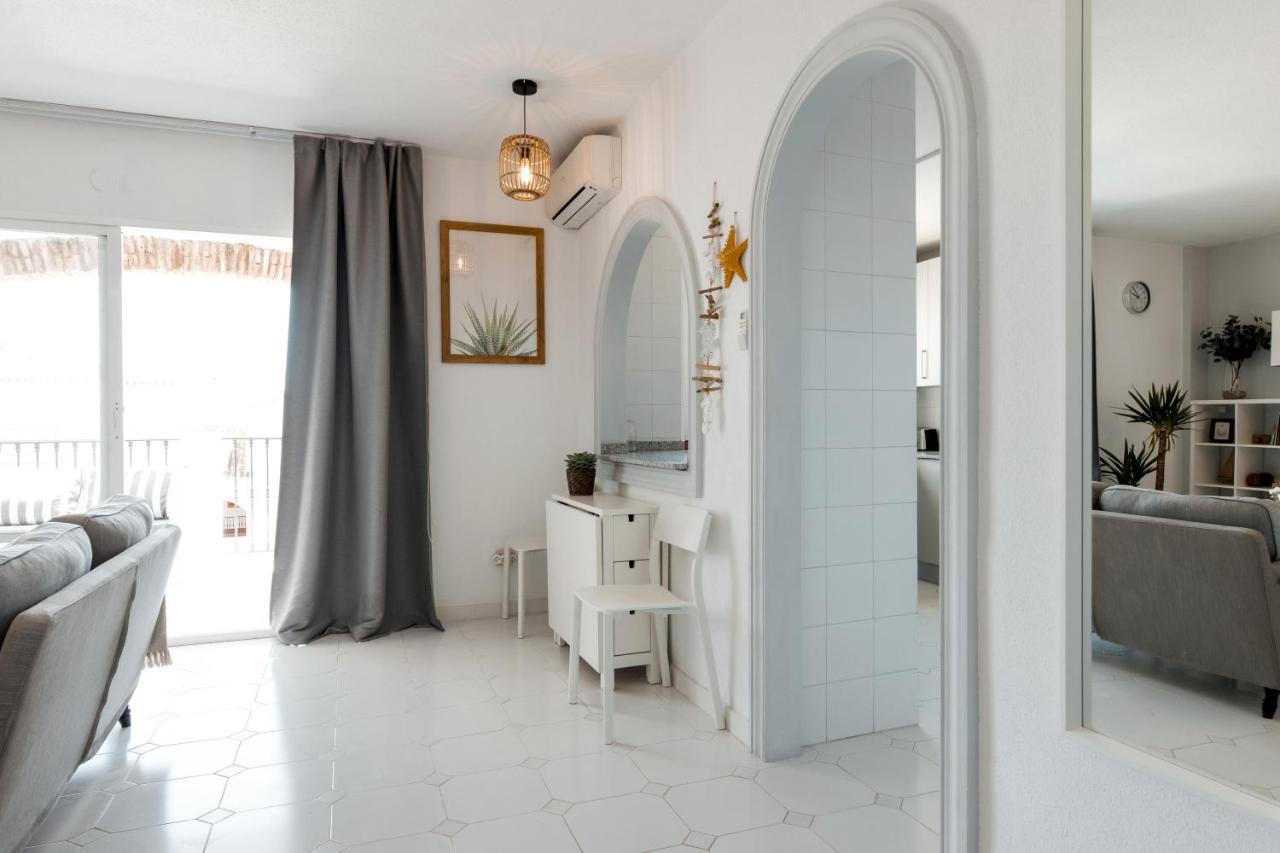 Spacious 2-Bedroom Apartment With Free Parking Sitio de Calahonda Bagian luar foto