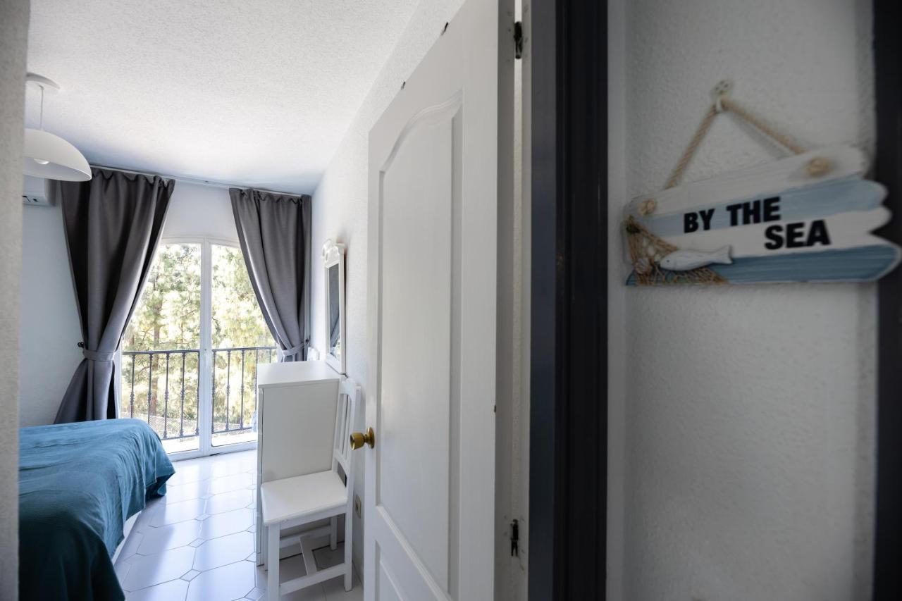 Spacious 2-Bedroom Apartment With Free Parking Sitio de Calahonda Bagian luar foto